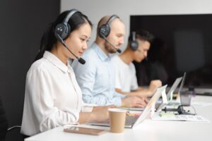 call center agents reducing the average handling time